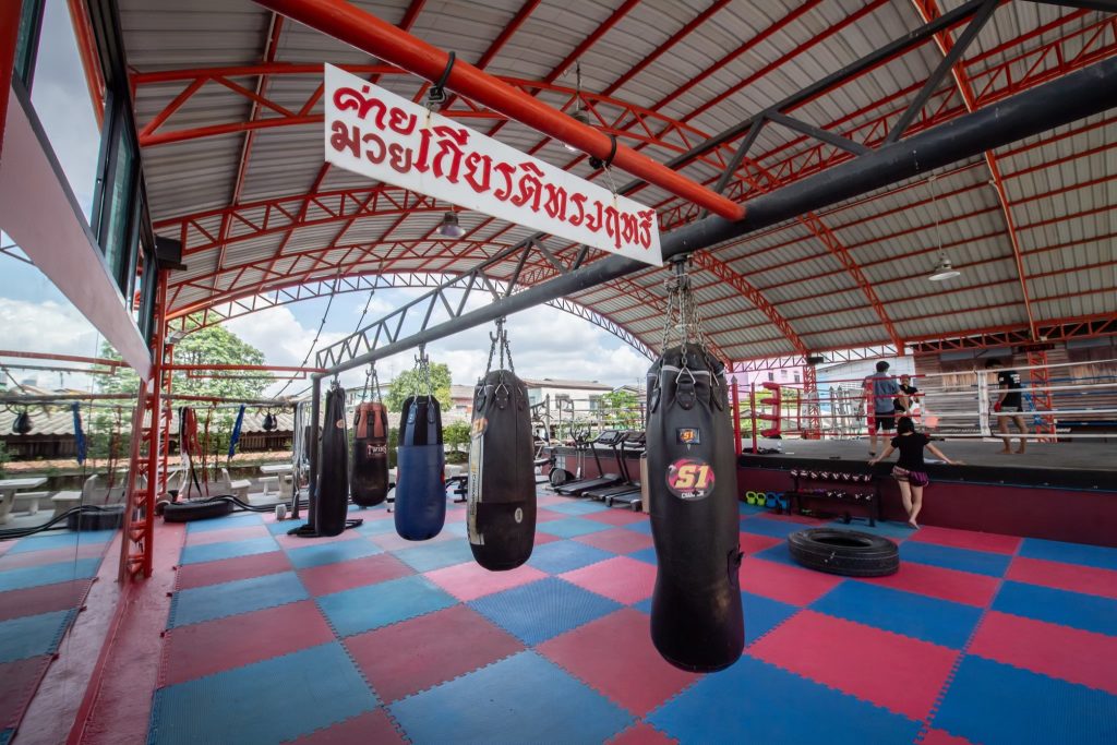 starting at /2,500 baht

want to exercise want to take care of yourself I want to learn martial arts Come and learn Muay Thai with us. friendly price face to face with a professional trainer