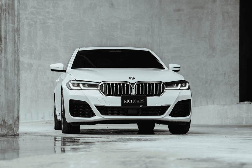 Starting at 13,000 Baht/1 Day

**BMW 530e M Sport (LCI) 2023: Premium Plug-In Hybrid Sedan**

The BMW 530e M Sport (LCI) 2023 is a premium plug-in hybrid sedan that combines a 2.0-liter 4-cylinder gasoline engine with an electric motor. This powerful synergy produces a total output of 292 horsepower and an impressive torque of 420 Newton-meters, allowing the 530e M Sport to reach a top speed of 250 kilometers per hour. With a fuel consumption rate averaging at 40.5 kilometers per liter, it offers an eco-friendly and efficient driving experience.

**530e M Sport Features:**

- **Hybrid Powertrain:** Combining a 184 horsepower gasoline engine with a 109 horsepower electric motor for a total output of 292 horsepower.
- **Rear-Wheel Drive:** Equipped with rear-wheel drive and an 8-speed automatic transmission for a dynamic driving experience.
- **M Sport Styling:** Adorned with the M Sport package both externally and internally, enhancing its sporty and elegant appearance.
- **Luxurious Interior:** Featuring genuine leather seats, electrically adjustable front seats, and driver's seat memory function for personalized comfort.
- **Cutting-Edge Technology:** Highlights include a Head-Up Display, adaptive cruise control, electrically adjustable steering wheel, and a 4-zone automatic air conditioning system.
- **Harman Kardon Sound System:** Fitted with a premium Harman Kardon audio system boasting 16 speakers for an immersive sound experience.

**Price and Availability:**

The BMW 530e M Sport (LCI) 2023 is available at a starting price of 3,739,000 Baht, offering a compelling option for those seeking a premium plug-in hybrid sedan.